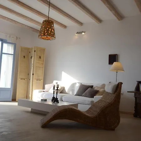 Beach House Maria Naxos City